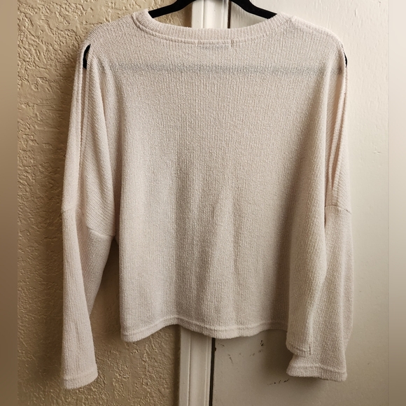 Pull&Bear- Cold Shoulder Sweater - Picture 2 of 7